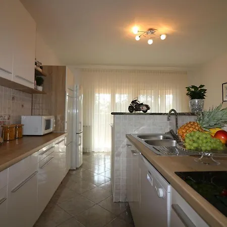 Luna Apartamento Poreč